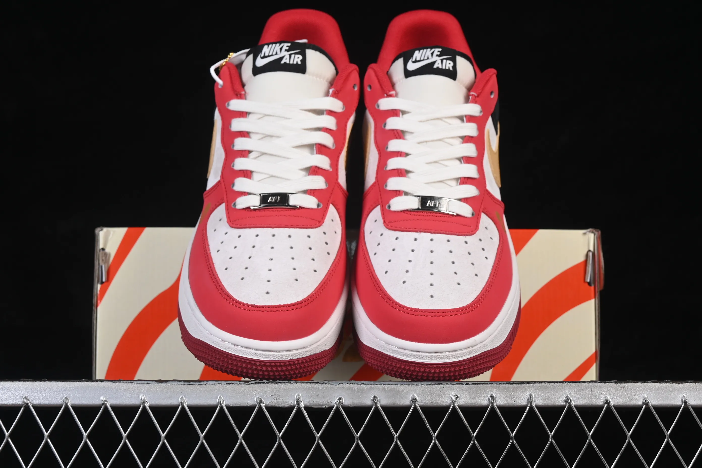 All categories Nk Air Force 1 Air Force series Nk Air Force 1 Low Air Force low top Nike Air Force 1'07 Low Year of the Horse limited edition red, black and gold contrast Air Force 1 low top casual sneakers JP2026-139